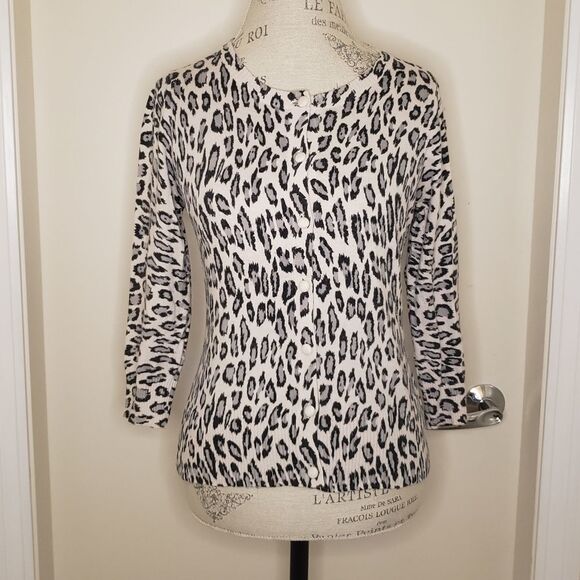 Vintage snow leopard cardigan - Picture 1 of 9